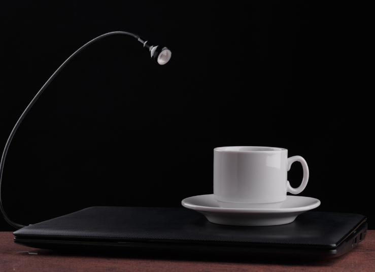 USB-LED-Lampe - eine hervorragende Lösung als Arbeits-, Büro- oder Reisebeleuchtung.